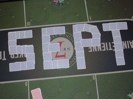 Lire la suite à propos de l’article Le SEPT remporte le derby 2015 et le trophée de l&rsquo;Amitié quitte Le Bocal.